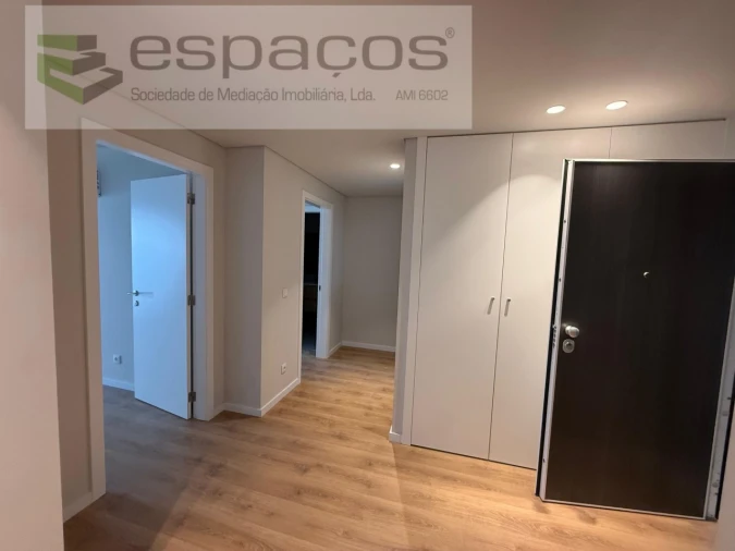 Apartamento T3 para Venda em Santa Iria de Azoia, São João da Talha e Bobadela Foto 13