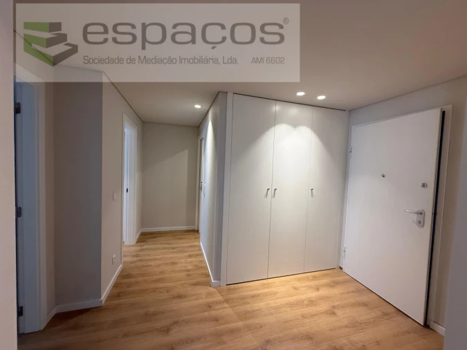 Apartamento T2 para Venda em Santa Iria de Azoia, São João da Talha e Bobadela Foto 14