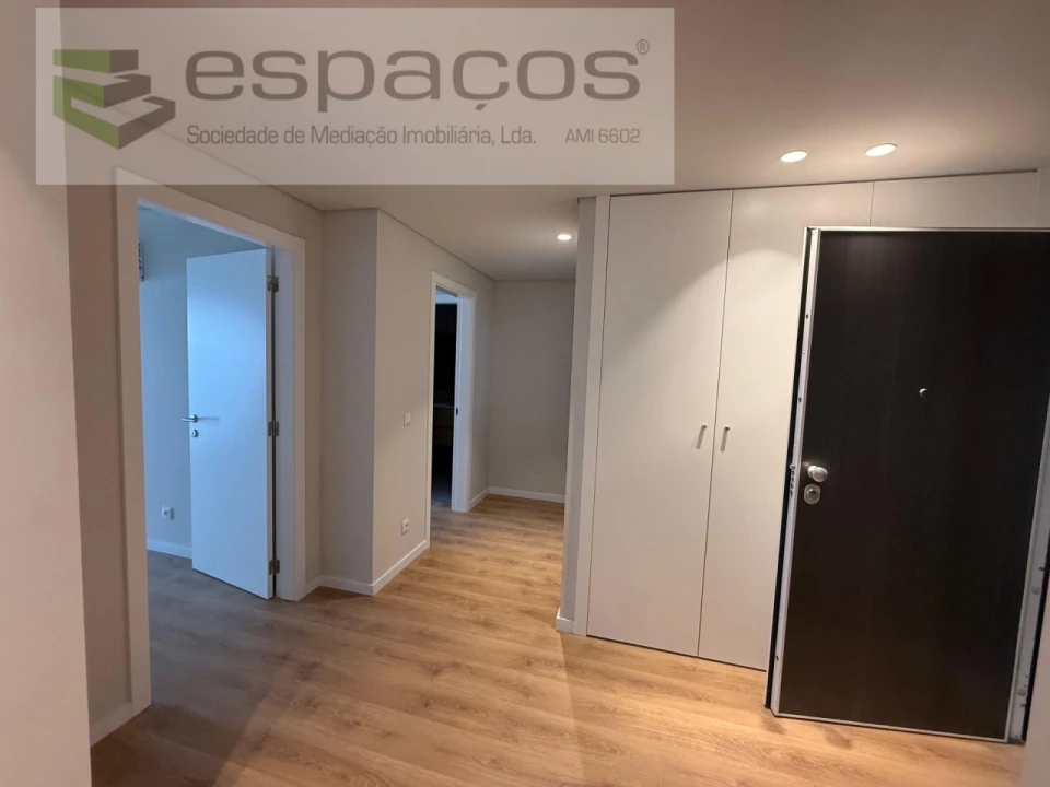 Apartamento T2 para Venda em Santa Iria de Azoia, São João da Talha e Bobadela Foto 13