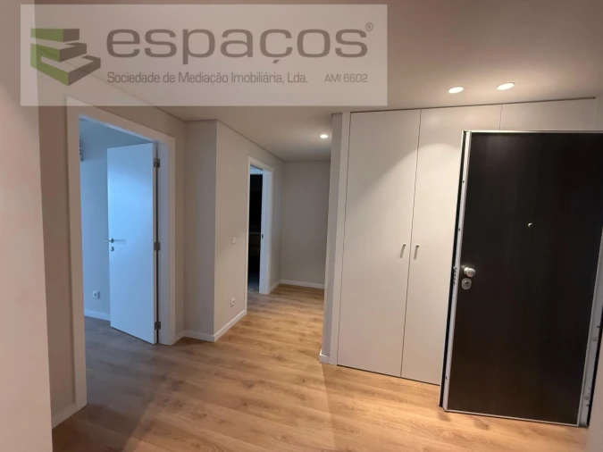 Apartamento T2 para Venda em Santa Iria de Azoia, São João da Talha e Bobadela Foto 13