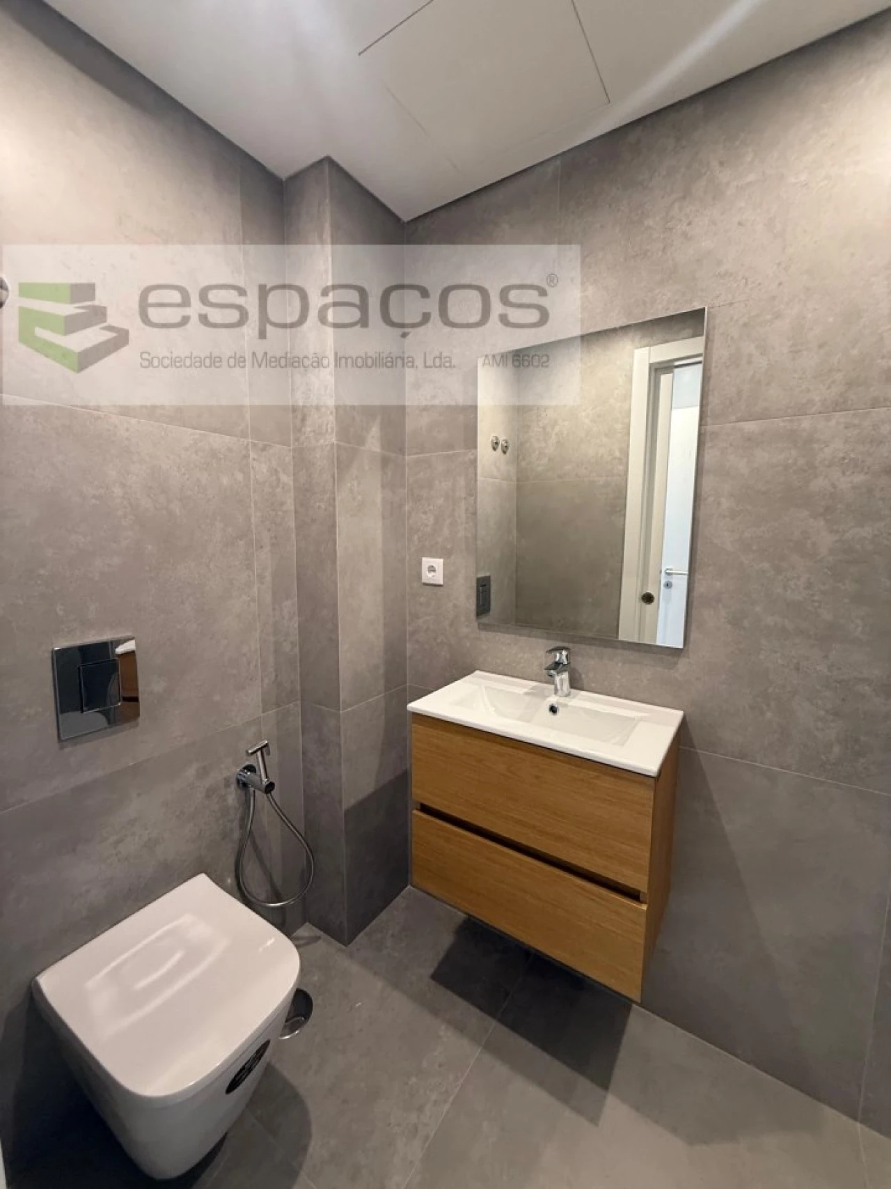 Apartamento T3 para Venda em Santa Iria de Azoia, São João da Talha e Bobadela Foto 9