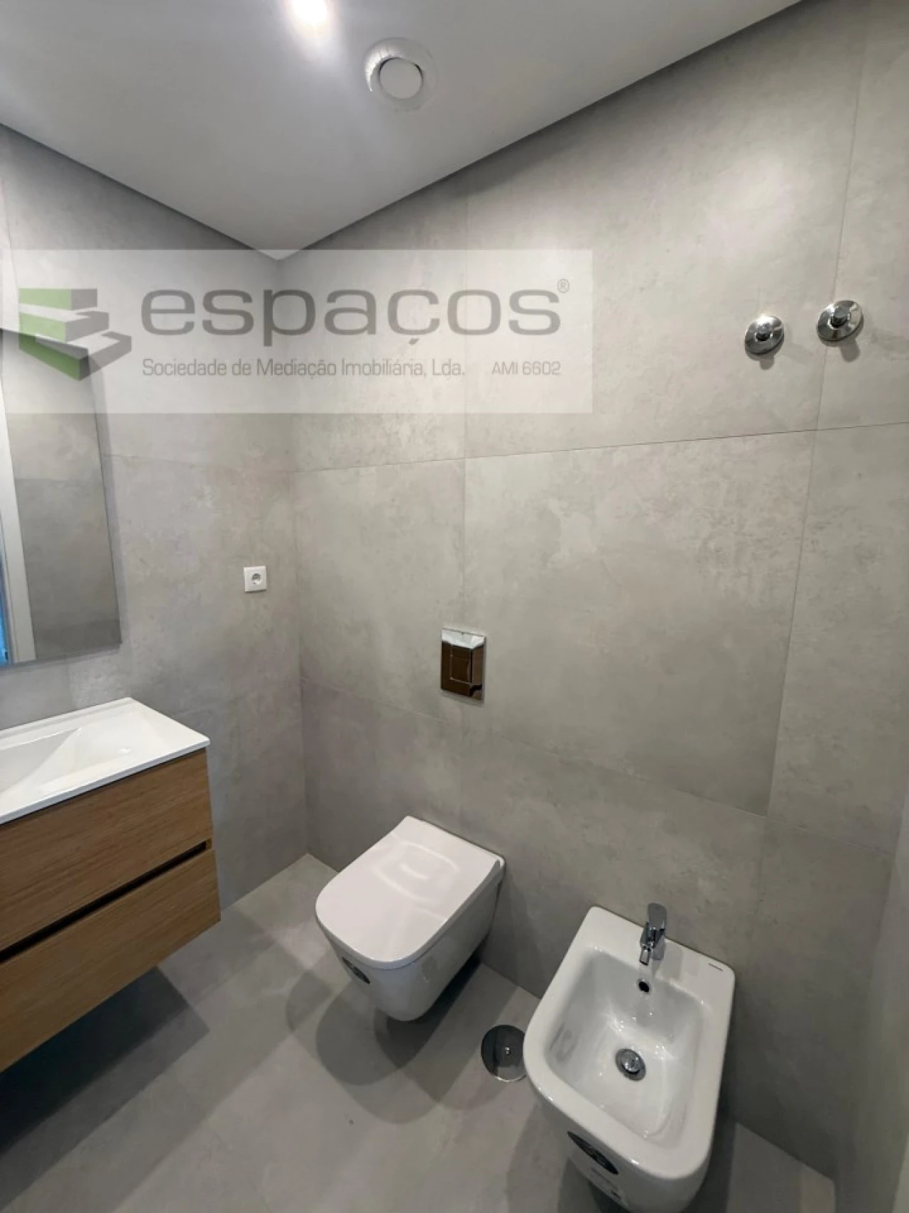 Apartamento T3 para Venda em Santa Iria de Azoia, São João da Talha e Bobadela Foto 11