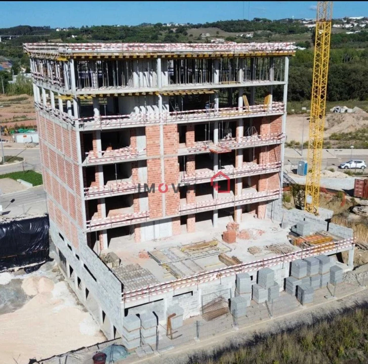 Apartamento T2 para Venda em Evora de Alcobaça Foto 1