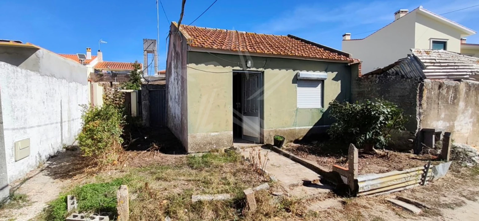 Moradia T2 para Venda em Alfeizerão Foto 1