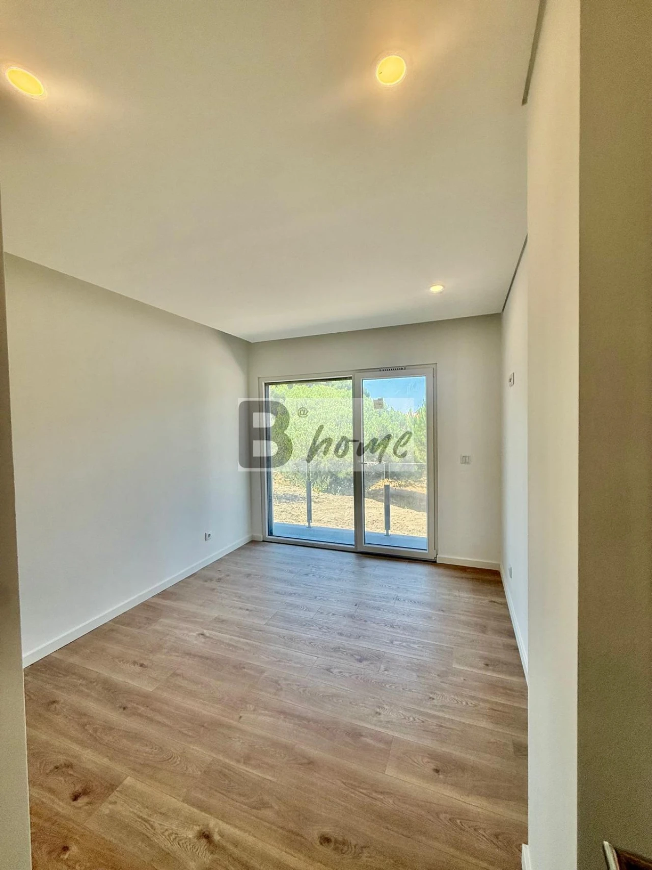 Apartamento T2 para Venda em Charneca de Caparica e Sobreda Foto 16