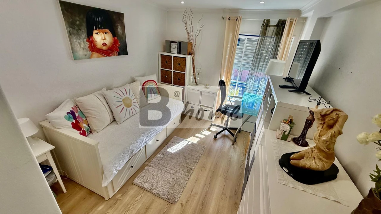 Apartamento T3 para Venda em Costa da Caparica Foto 17