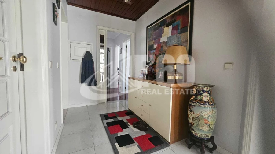 Apartamento T2 para Venda em Espinho Foto 5