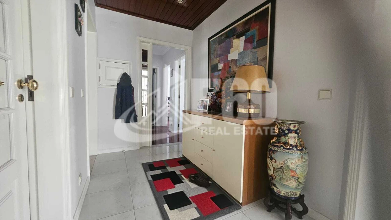 Apartamento T2 para Venda em Espinho Foto 5