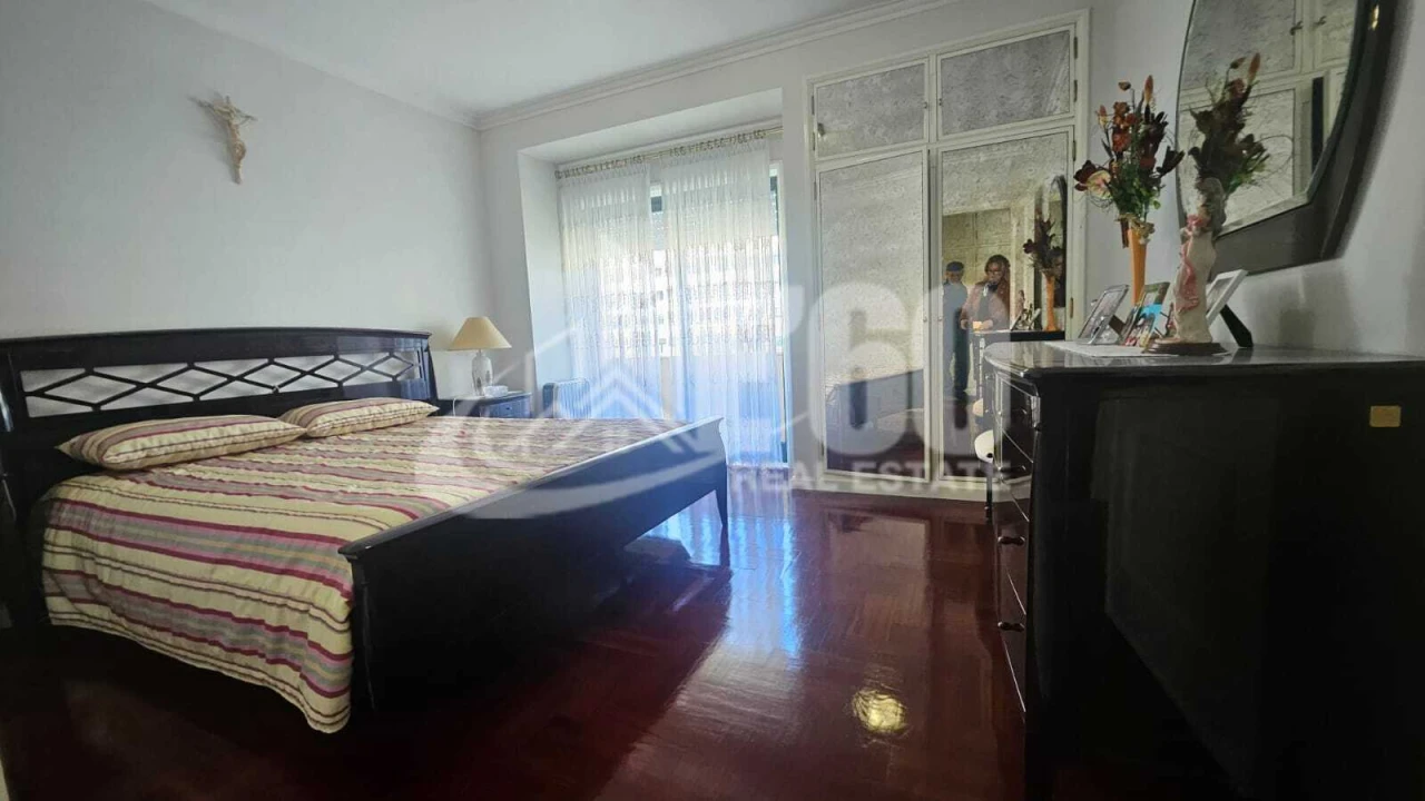 Apartamento T2 para Venda em Espinho Foto 14
