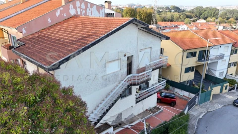 Moradia T3 para Venda em Oliveira do Douro