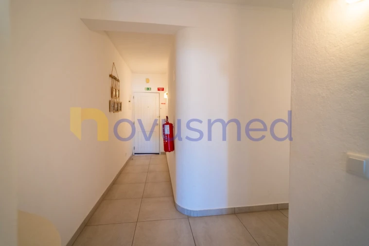 Apartamento T2 para Venda em Albufeira e Olhos de Água Foto 9