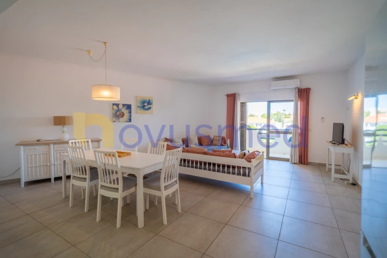 Apartamento T2 para Venda em Albufeira e Olhos de Água Foto 3