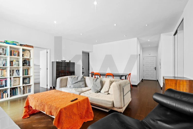 Apartamento T2 para Venda em Funchal (Santa Luzia) Foto 7