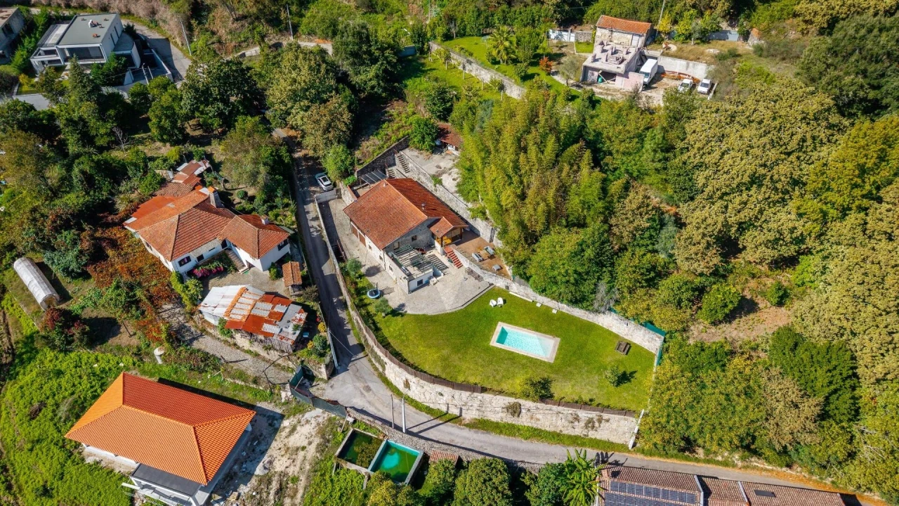 Moradia T3 para Venda em Escariz (São Mamede) e Escariz (São Martinho) Foto 38