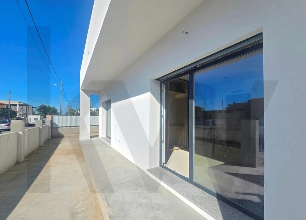 Moradia T4 para Venda em Fernao Ferro Foto 28