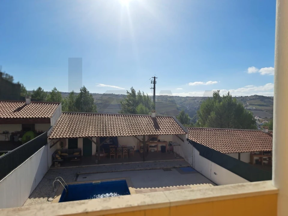 Moradia T3 para Venda em Alenquer (Santo Estêvão e Triana) Foto 7