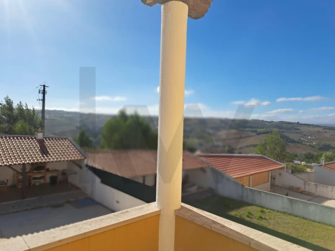 Moradia T3 para Venda em Alenquer (Santo Estêvão e Triana) Foto 6