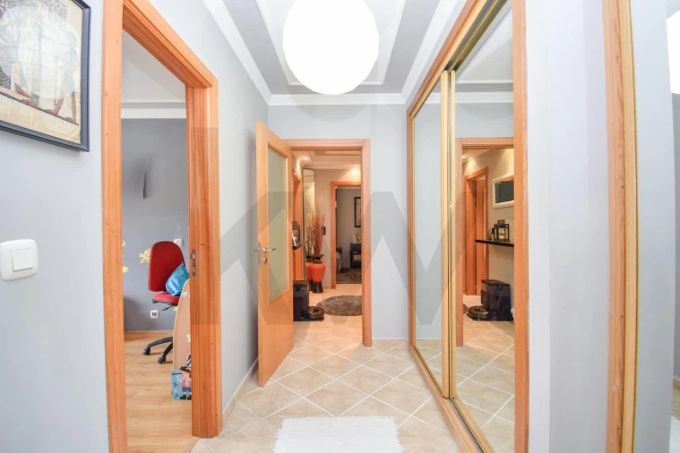 Apartamento T2 para Venda em Algueirão-Mem Martins Foto 18
