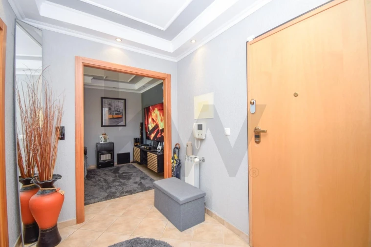 Apartamento T2 para Venda em Algueirão-Mem Martins Foto 16