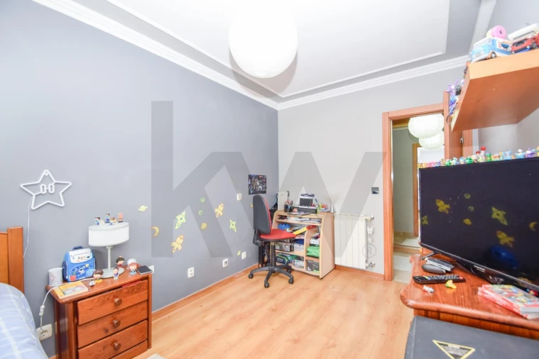 Apartamento T2 para Venda em Algueirão-Mem Martins Foto 24