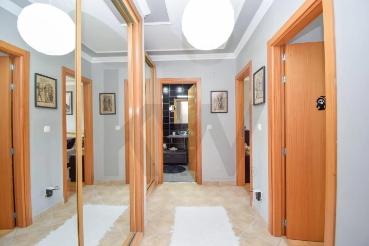 Apartamento T2 para Venda em Algueirão-Mem Martins Foto 17