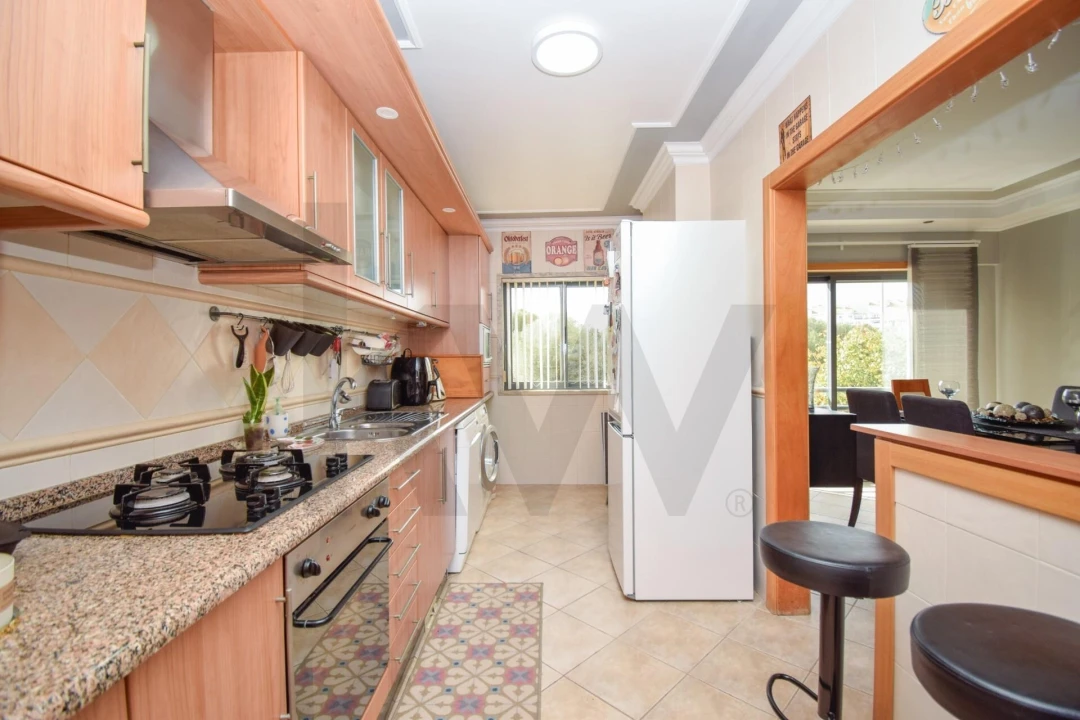Apartamento T2 para Venda em Algueirão-Mem Martins Foto 9