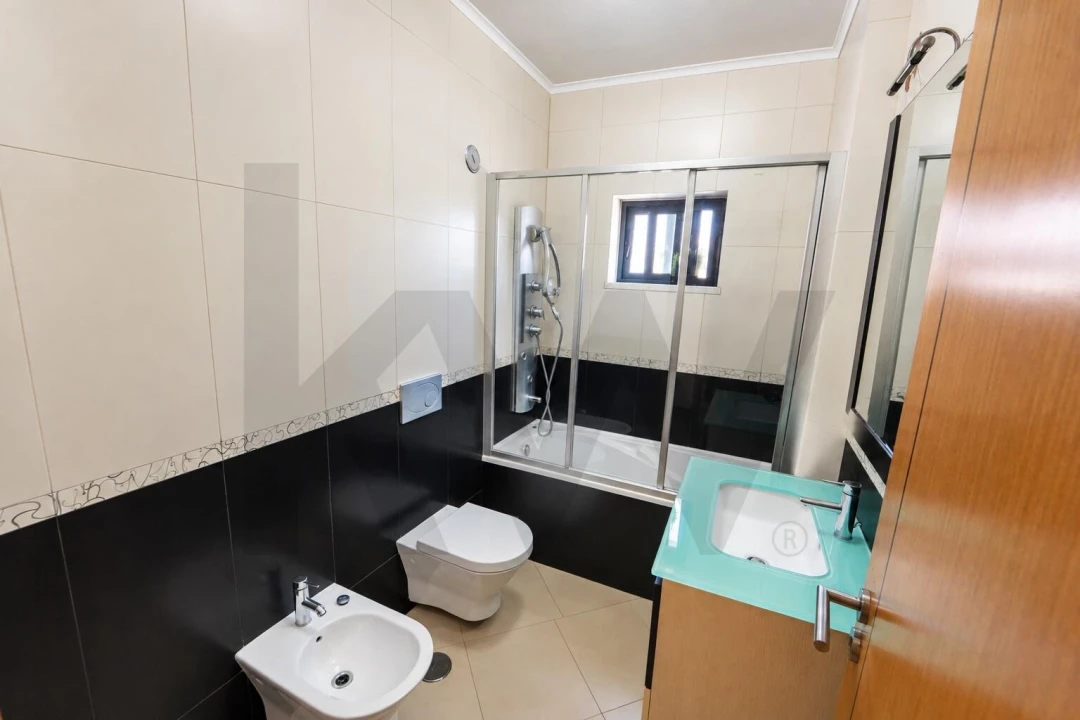 Apartamento T3 para Venda em Seixal, Arrentela e Aldeia de Paio Pires Foto 41