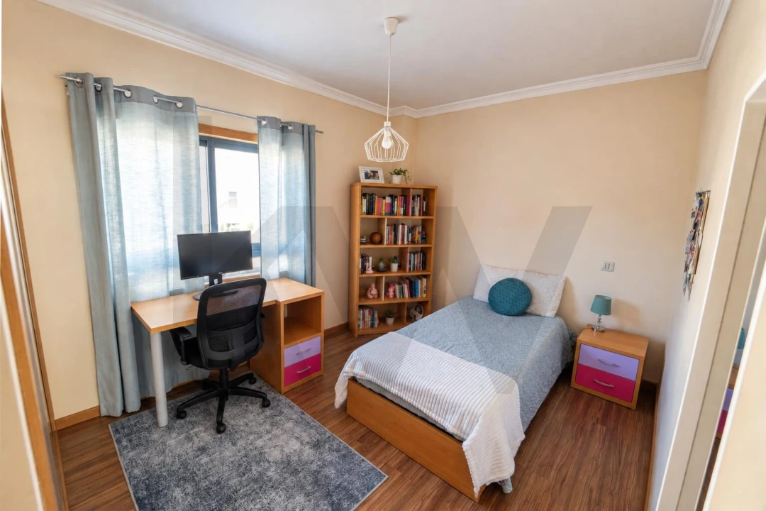 Apartamento T3 para Venda em Seixal, Arrentela e Aldeia de Paio Pires Foto 31