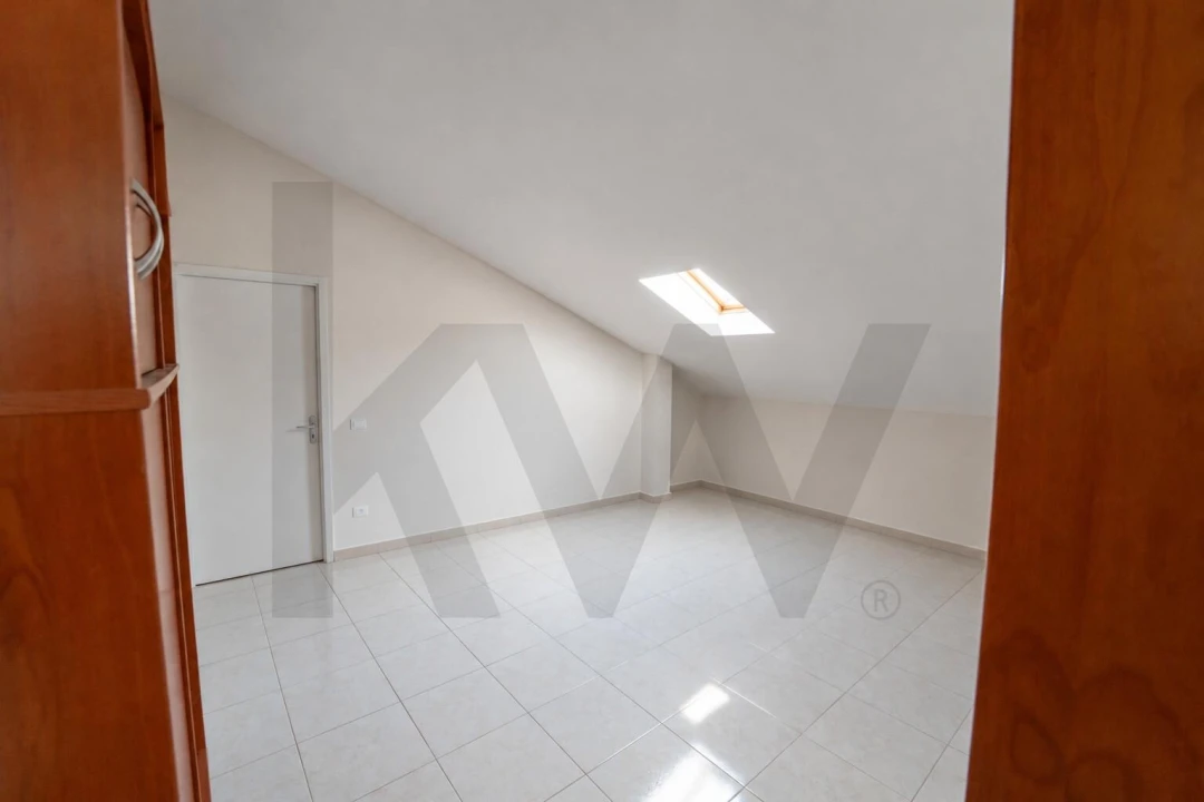 Apartamento T3 para Venda em Seixal, Arrentela e Aldeia de Paio Pires Foto 46