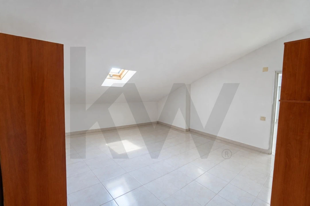 Apartamento T3 para Venda em Seixal, Arrentela e Aldeia de Paio Pires Foto 47