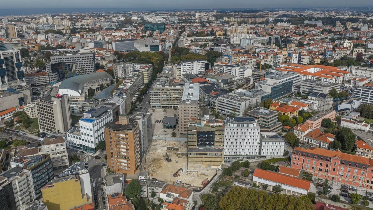 Apartamento T1 para Venda em Cedofeita, Santo Ildefonso, Sé, Miragaia, São Nicolau e Vitória Foto 19