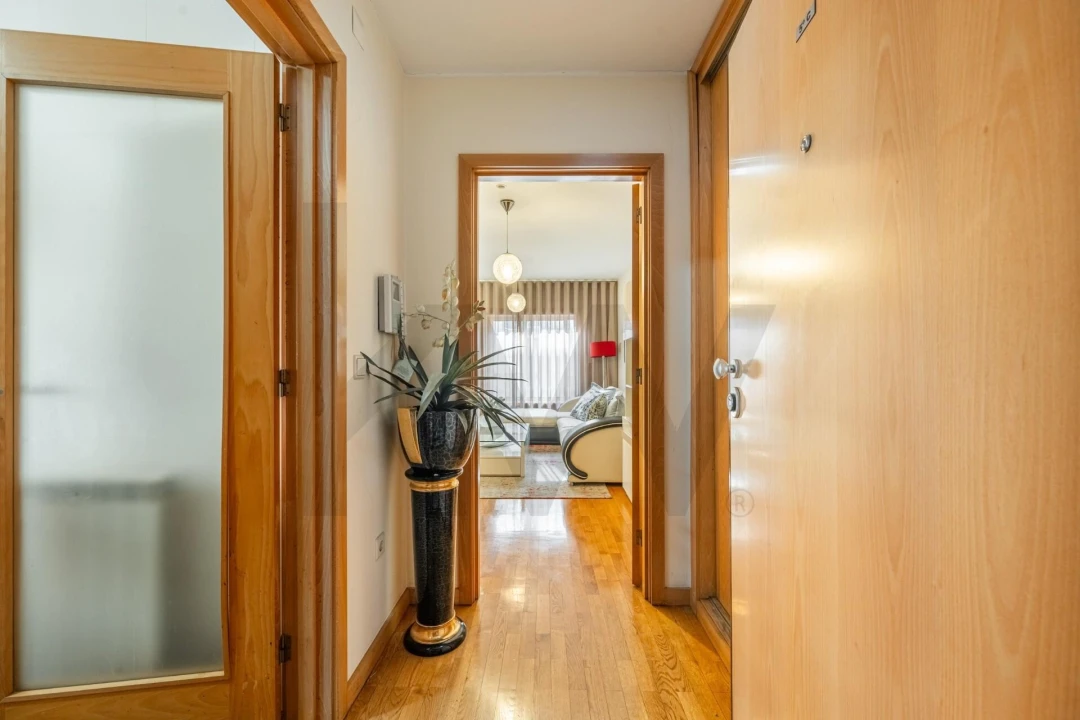 Apartamento T1 para Venda em Cedofeita, Santo Ildefonso, Sé, Miragaia, São Nicolau e Vitória Foto 3