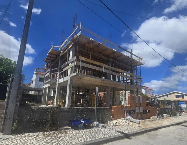 Moradia T3 para Venda em Quinta do Conde Foto 22