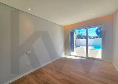 Moradia T4 para Venda em Quinta do Anjo