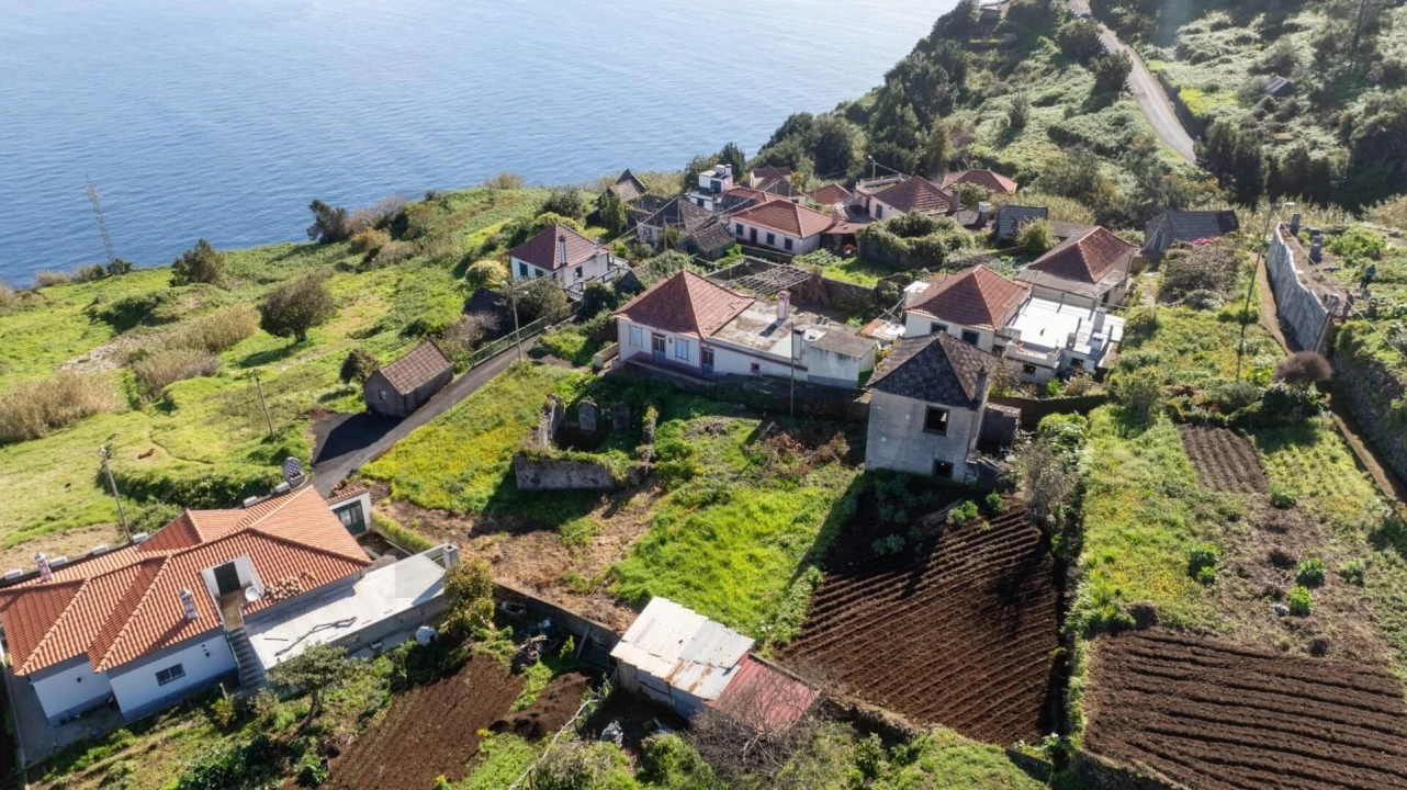 Moradia T1 para Venda em Ribeira da Janela Foto 12