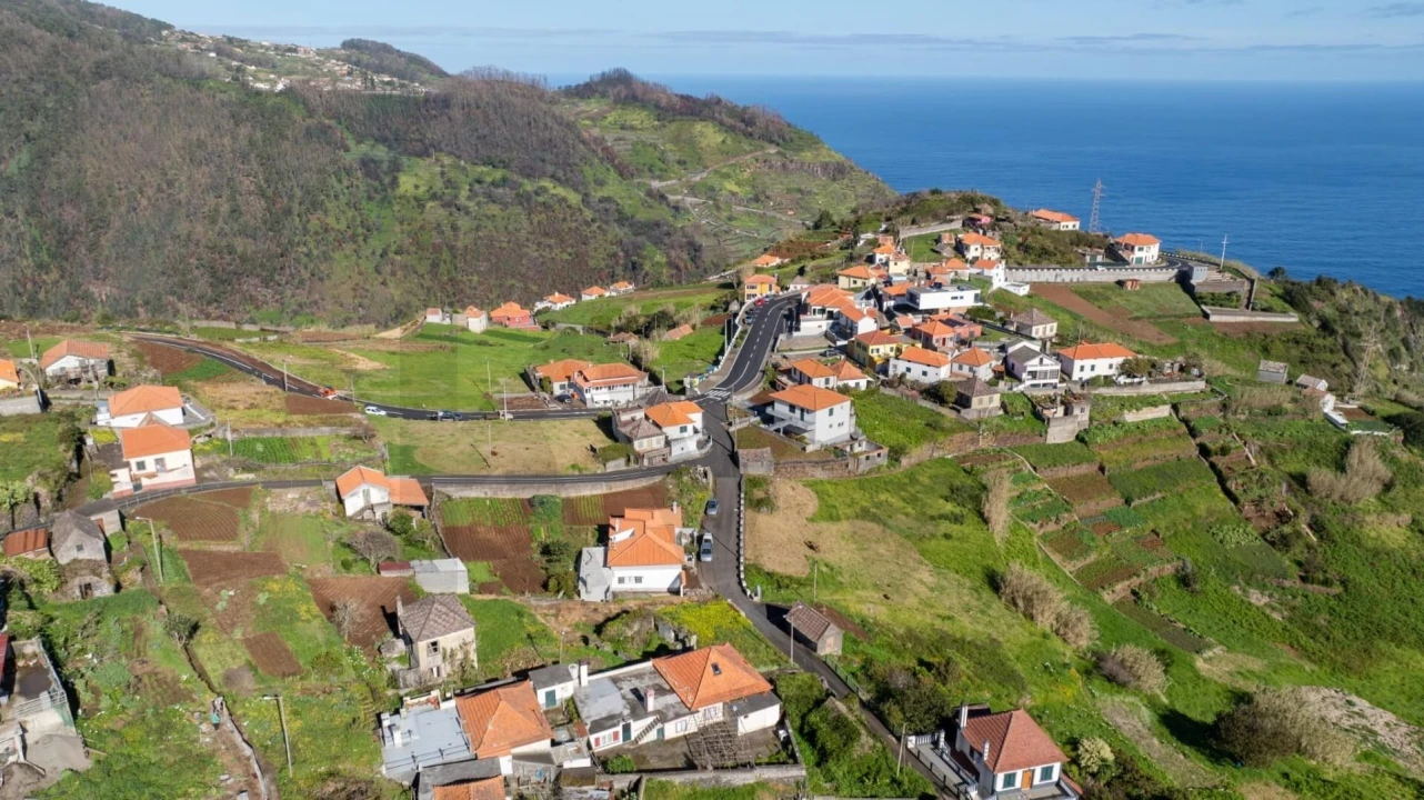 Moradia T1 para Venda em Ribeira da Janela Foto 16