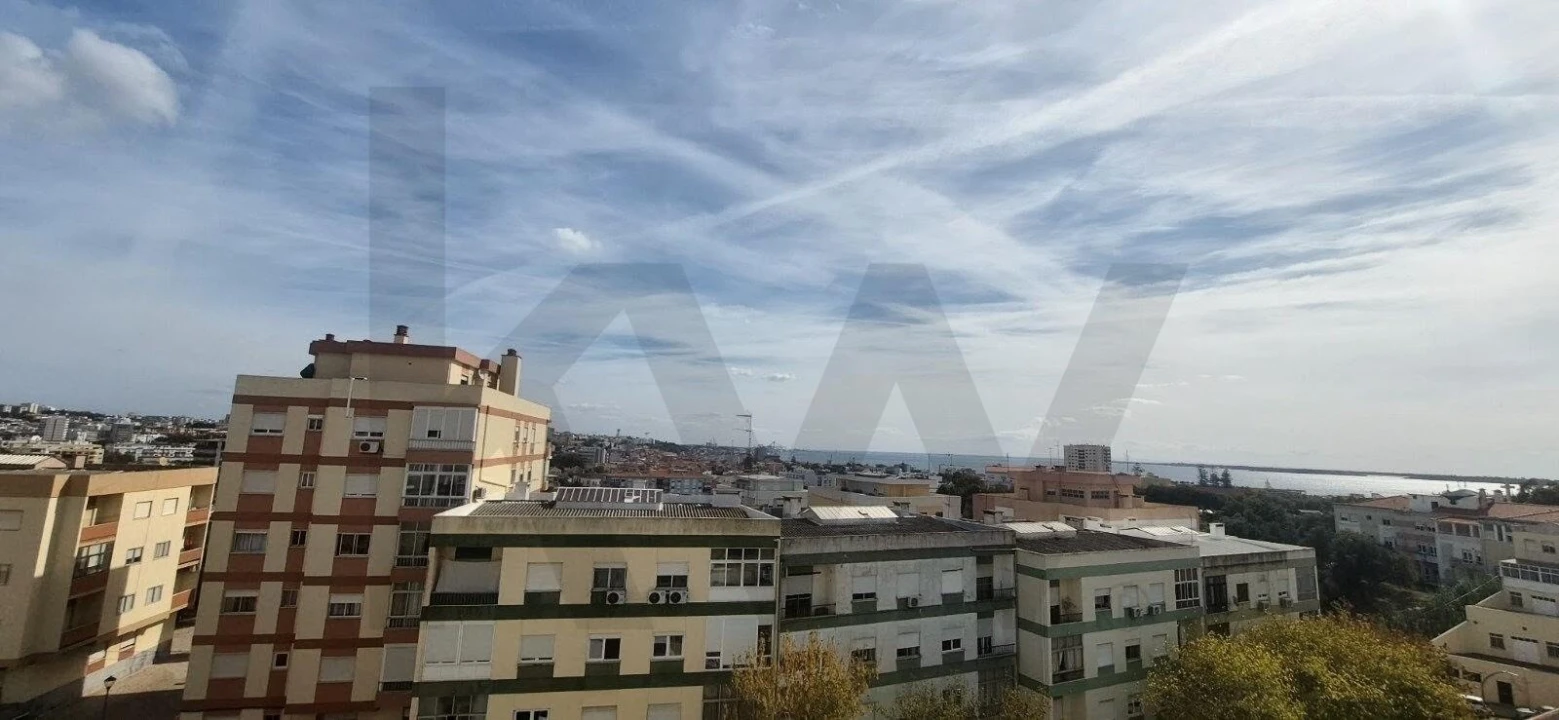 Apartamento T3 para Venda em União das Freguesias de Setúbal Foto 11