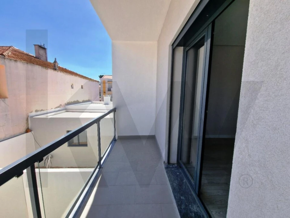 Moradia T3 para Venda em Quinta do Conde Foto 11