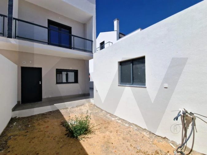 Moradia T3 para Venda em Quinta do Conde Foto 2
