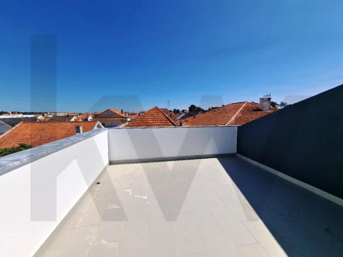 Moradia T3 para Venda em Quinta do Conde Foto 19