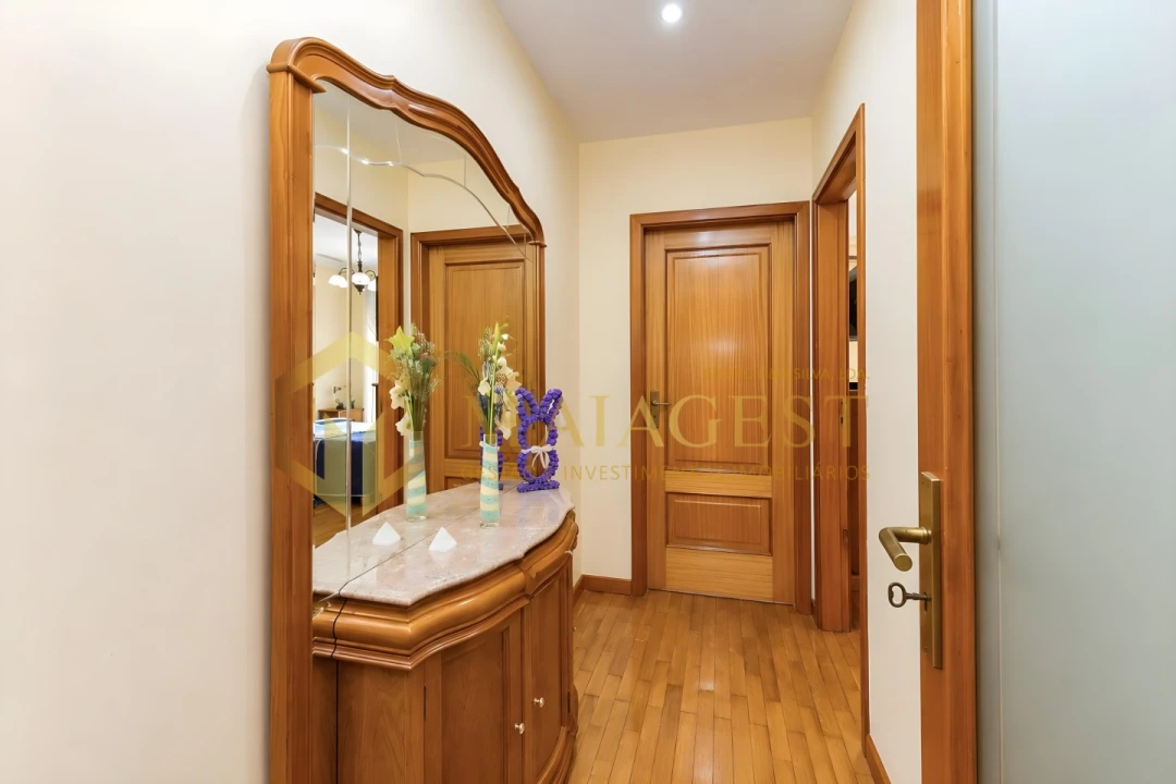 Apartamento T2 para Venda em São Felix da Marinha Foto 2