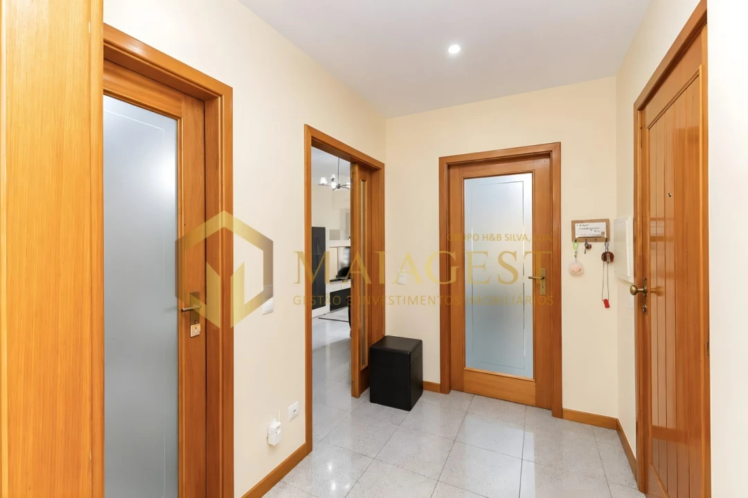 Apartamento T2 para Venda em São Felix da Marinha Foto 4