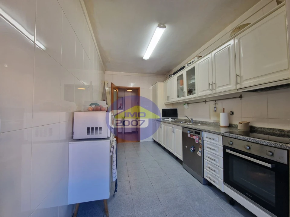 Apartamento T2 para Venda em Mozelos Foto 11