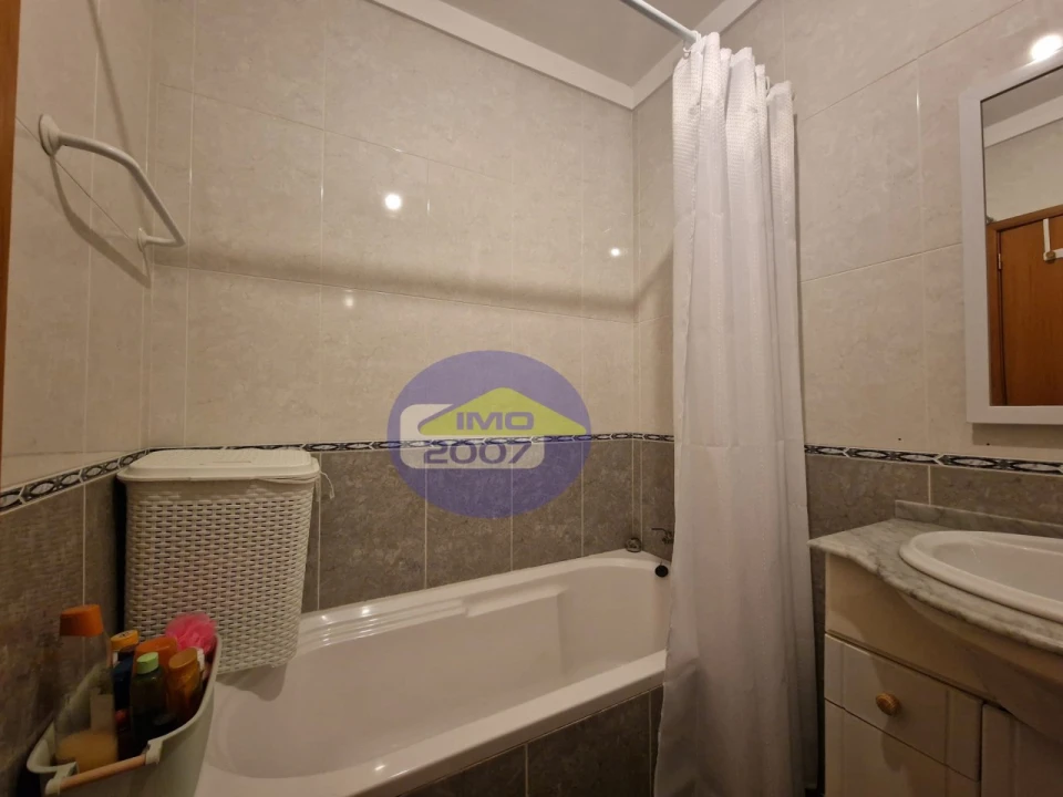 Apartamento T2 para Venda em Mozelos Foto 23