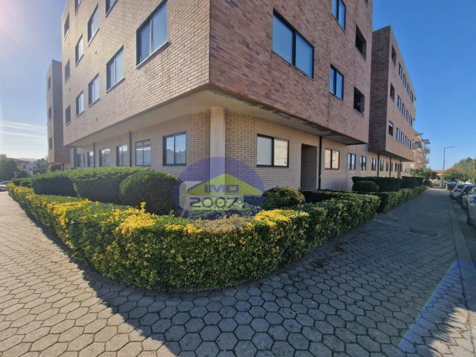 Apartamento T2 para Venda em Mozelos Foto 35