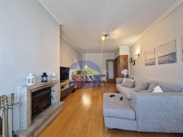 Apartamento T2 para Venda em Mozelos