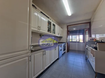 Apartamento T2 para Venda em Mozelos