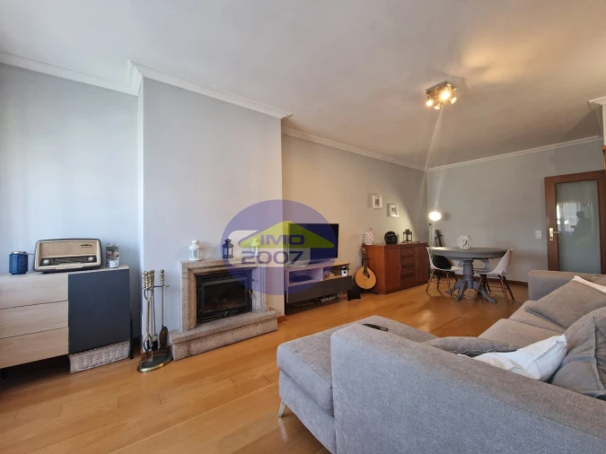 Apartamento T2 para Venda em Mozelos Foto 7