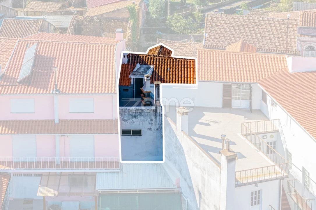 Moradia T4 para Venda em Sarzedo Foto 5