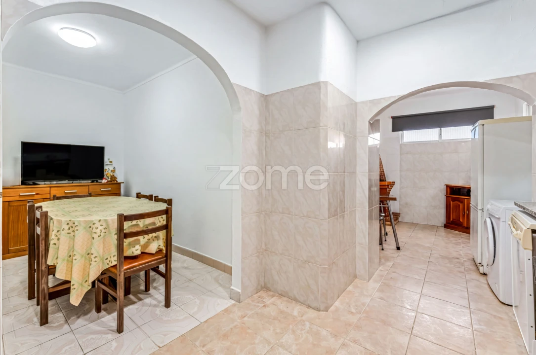 Moradia T4 para Venda em Sarzedo Foto 23